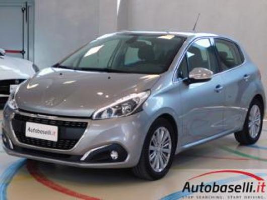 usato PEUGEOT 208