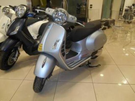 Vespa GTS 300 Super