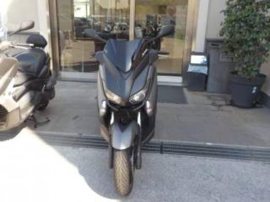 X Max 250