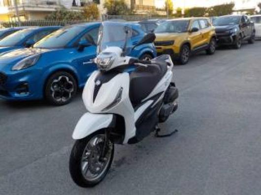 Beverly 400 i e 