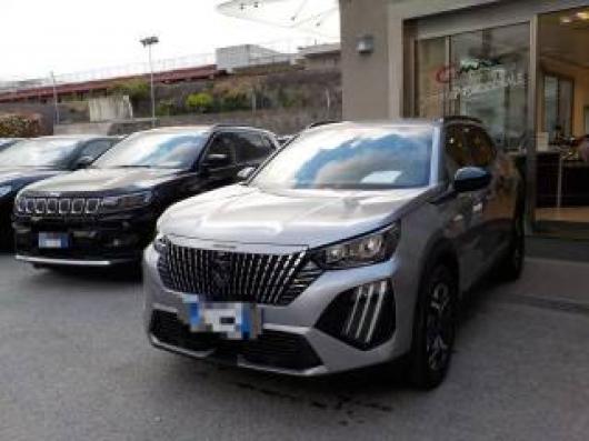 nuovo PEUGEOT 2008