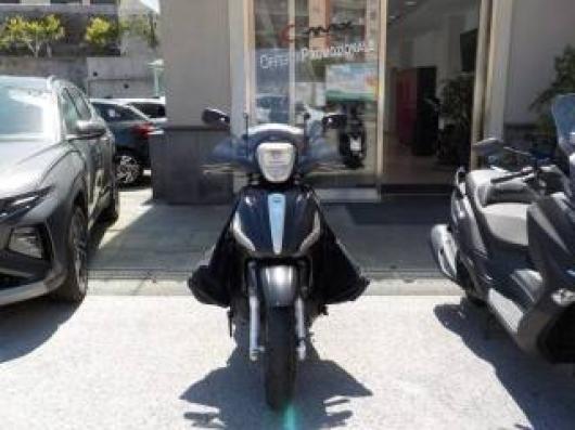usato PIAGGIO Beverly 350 i e 