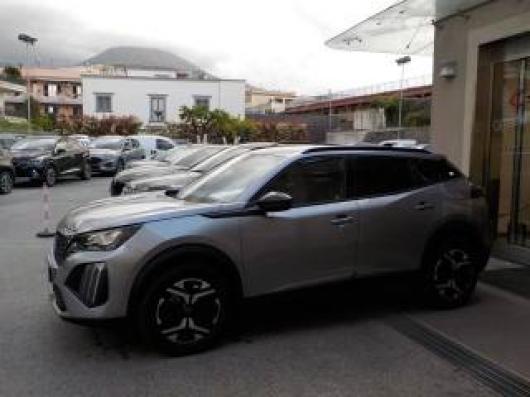 nuovo PEUGEOT 2008