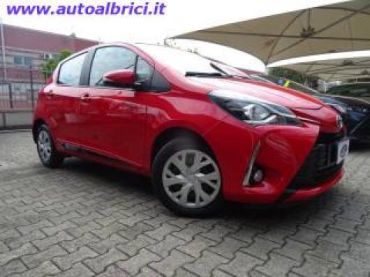 usato TOYOTA Yaris