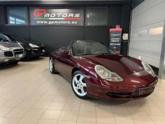 996