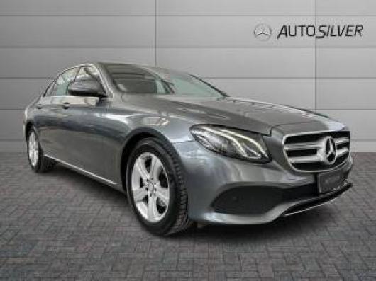 usato MERCEDES E 220