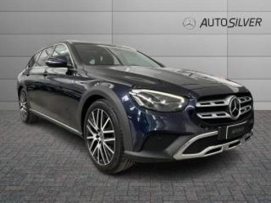 usato MERCEDES E 220