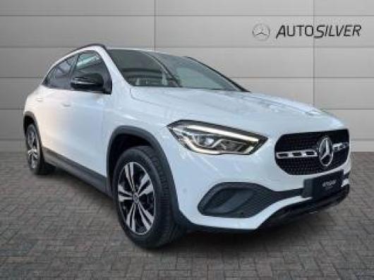 usato MERCEDES GLA 200