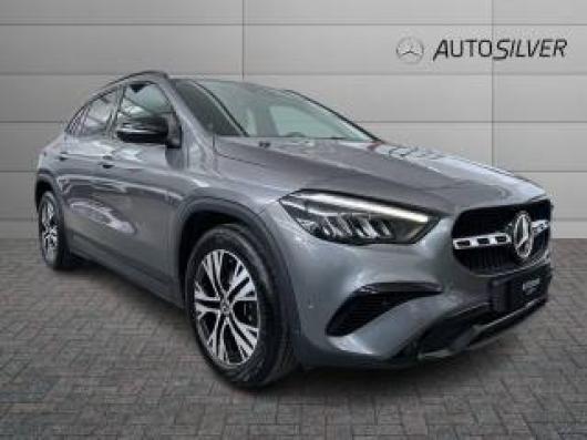 usato MERCEDES GLA 200