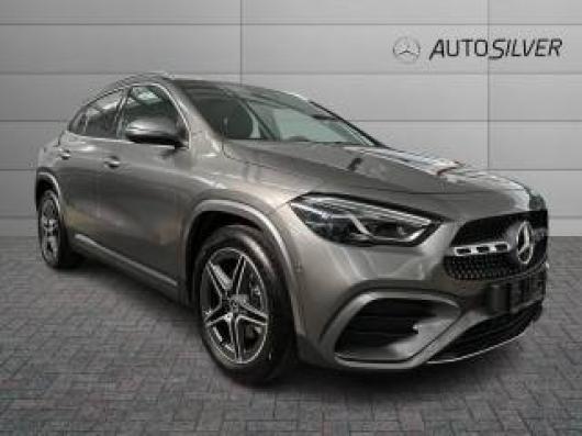 Km 0 MERCEDES GLA 200