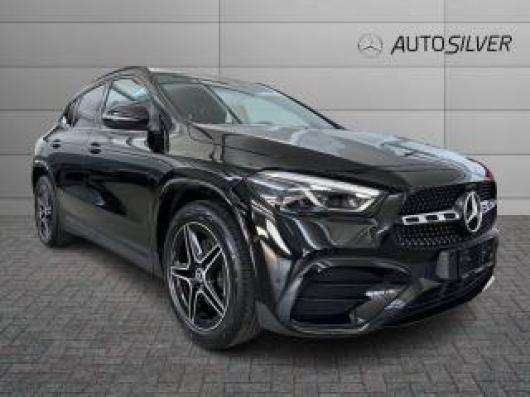 Km 0 MERCEDES GLA 200