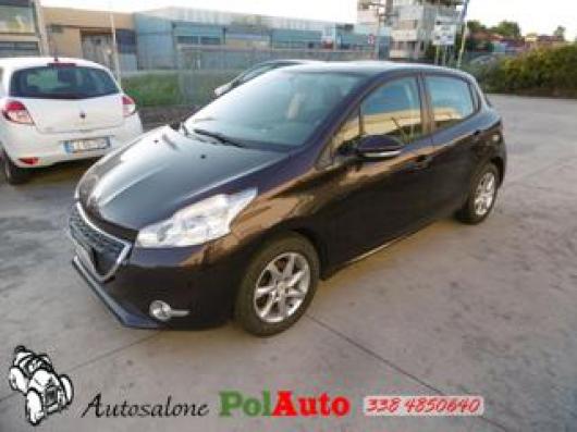 usato PEUGEOT 208