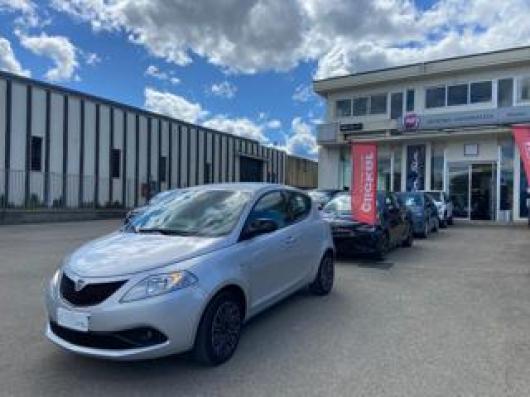 Ypsilon