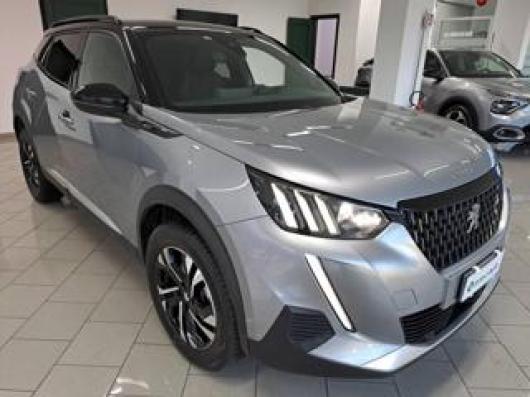 usato PEUGEOT 2008