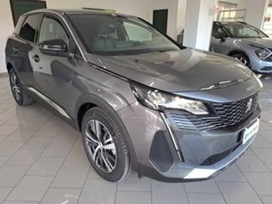 usato PEUGEOT 3008