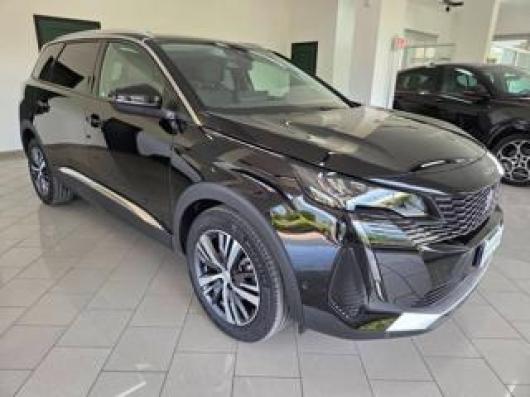 usato PEUGEOT 5008
