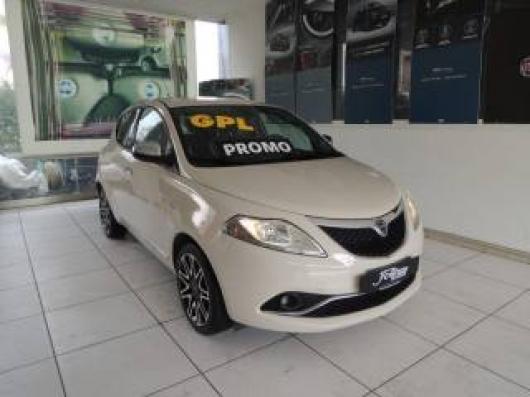 usato LANCIA Ypsilon