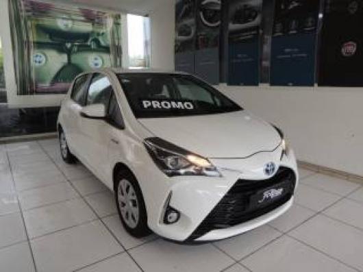 usato TOYOTA Yaris