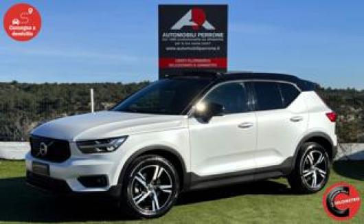 usato VOLVO XC40