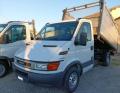 usato IVECO Daily 35s12 ribaltabile trilaterale