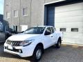 usato MITSUBISHI L200