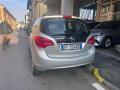 Click per ingrandire
