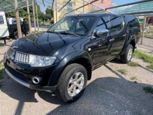 usato MITSUBISHI L200