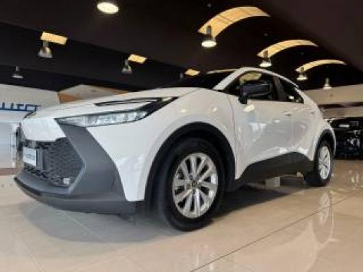 usato TOYOTA C HR