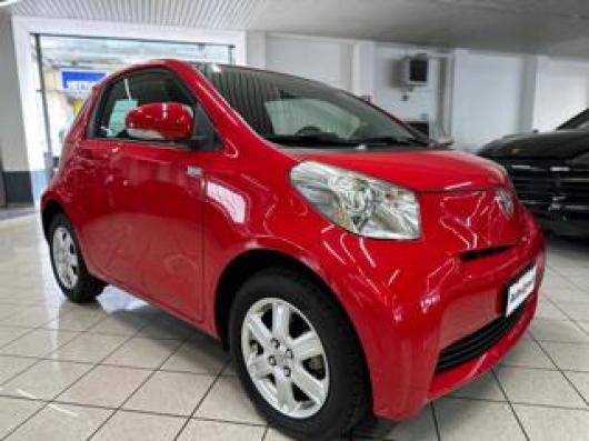 usato TOYOTA iQ