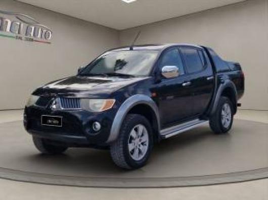 usato MITSUBISHI L200