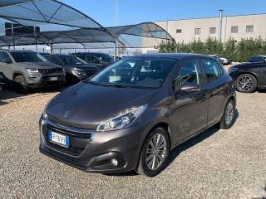 usato PEUGEOT 208
