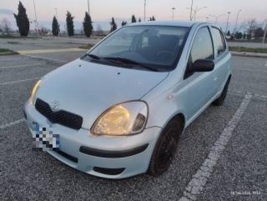 usato TOYOTA Yaris