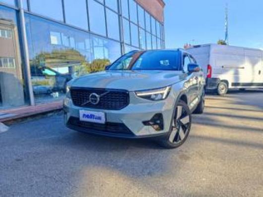 usato VOLVO XC40