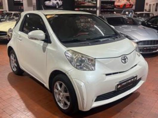 usato TOYOTA iQ