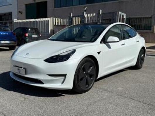 usato TESLA Model 3