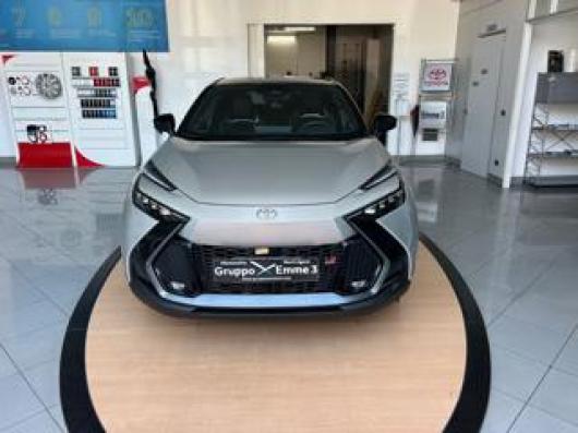 usato TOYOTA C HR
