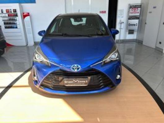 usato TOYOTA Yaris