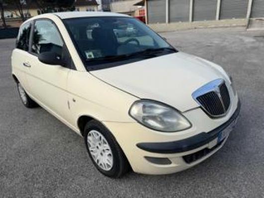 usato LANCIA Ypsilon