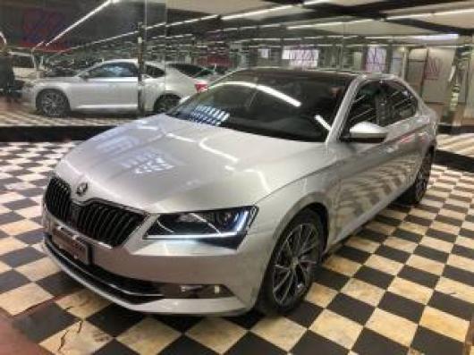 usato SKODA Superb