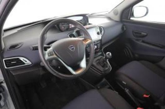 usato LANCIA Ypsilon