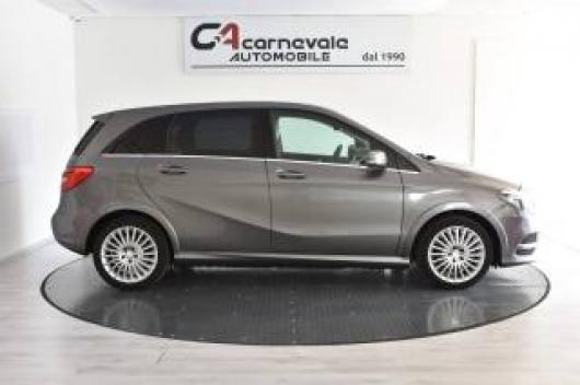 usato MERCEDES B 200