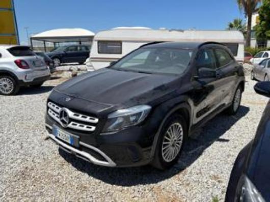 usato MERCEDES GLA 200