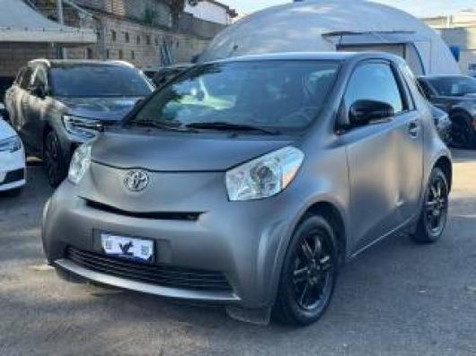 usato TOYOTA iQ