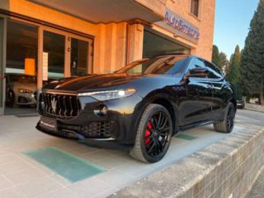 usato MASERATI Levante