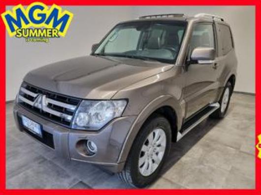 usato MITSUBISHI Pajero