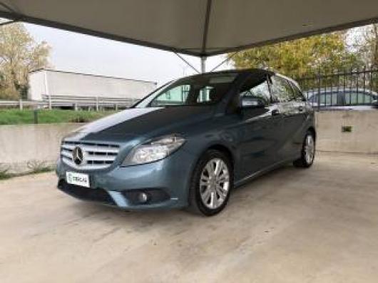 usato MERCEDES B 220