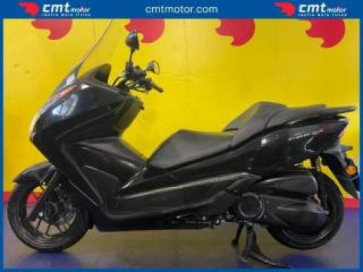 usato HONDA Forza 300