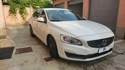 usato VOLVO V60