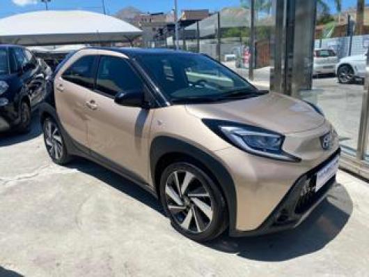 usato TOYOTA Aygo X