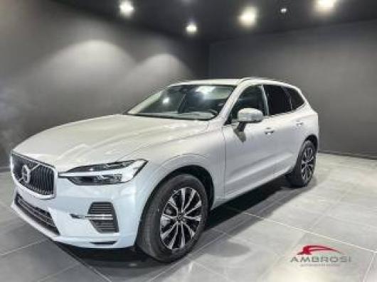 nuovo VOLVO XC60